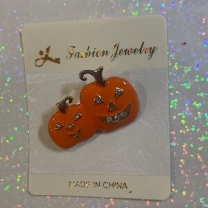 Fashion Jewelry Orange Pumpkin Pin with Silver Details